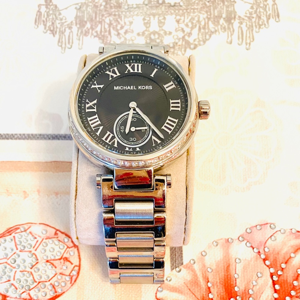 MK watch
